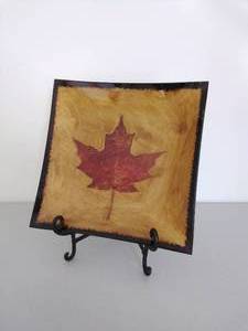 lot 38 image: Decorative Glass Plate from Bachmans with Stand
