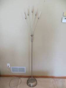 lot 77 image: Quirky Standing Lamp