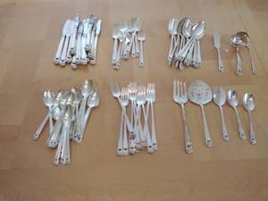 lot 6 image: Silver Plated Set by Rogers Brothers