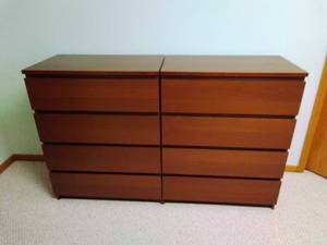 lot 105 image: Pair of Dressers