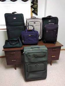 lot 114 image: Lot of Luggage
