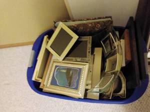 lot 125 image: Lot of Frames