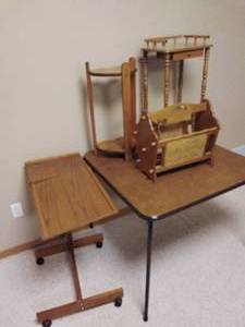 lot 154 image: Lot of misc small furniture