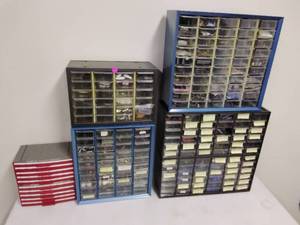lot 163 image: Misc orginizers with contents
