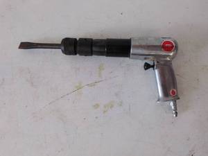 lot 195 image: Dayton Long Barrel Hammer