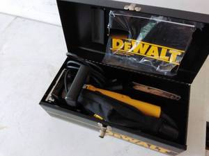 lot 186 image: Dewalt Plate Joiner