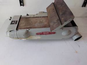lot 317 image: Delta Rockwell Belt Sander