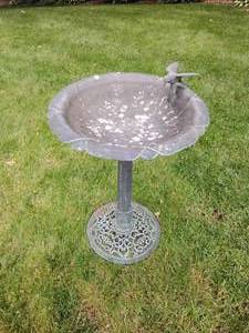 lot 337 image: Birdbath