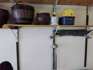 lot 339 image: Lot of Miscellaneous Yard Supplies