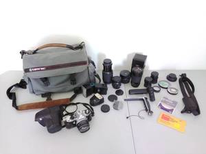 lot 90 image: Lot of Camera & Camera Equipment
