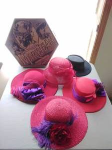 lot 260 image: Hat Collection