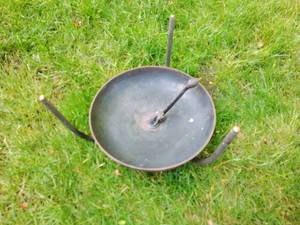 lot 501 image: Antique Iron Bell