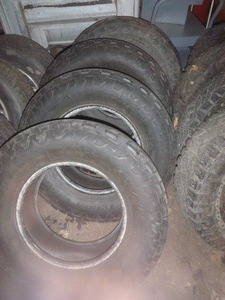 lot 11 image: Set of 4 Tires