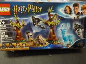 lot 2 image: LEGO Harry Potter...