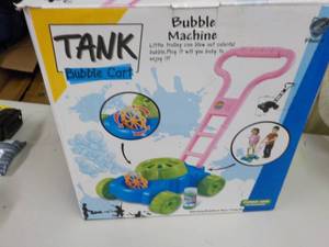 lot 9 image: Tank Bubble Machine...