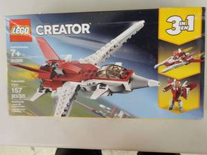 lot 15 image: LEGO Creator...