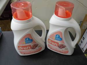 lot 17 image: 2 - 32 oz Dreft...