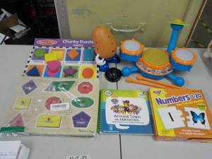 lot 22 image: Chunky Puzzles, Mr. Potato Head, Dr...
