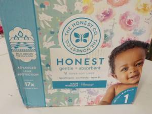 lot 70 image: Box of 160 - 8 -14 lb. Honest Diape...