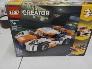 lot 82 image: LEGO Creator...