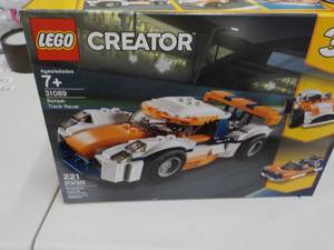 lot 83 image: LEGO Creator...