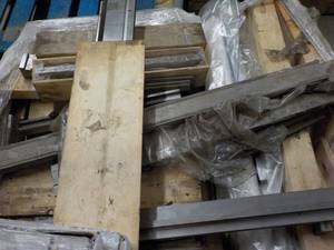 lot 173 image: Pallet of assorted European Press D...