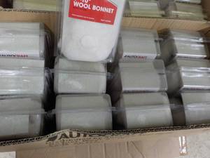 lot 183 image: Case of Auto Craft 9-10 Wool Bonn...