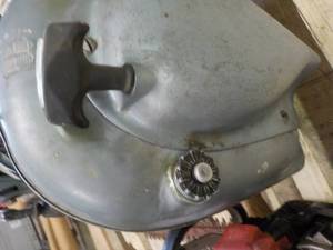 lot 215 image: Boat Motor- did run but needs recoi...