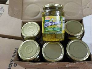 lot 266 image: 6 pack Surfboards Garlic Dill Pickl...