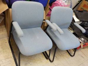 lot 344 image: 2 Office Chairs could use cleaning...
