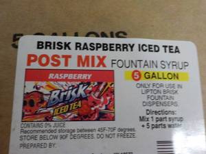 lot 365 image: 5 Gallon Brisk Raspberry Iced Tea P...