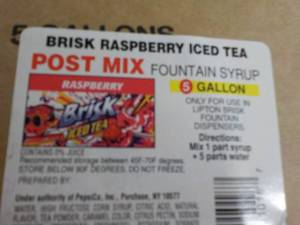 lot 368 image: 5 Gallon Brisk Raspberry Iced Tea P...