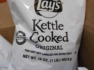 lot 373 image: Case of 8 Lays 16 oz Bags Kettle Co...