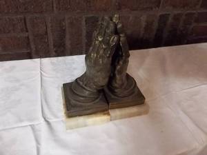 lot 11 image: Brass & Marble Book Ends 10