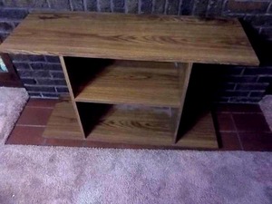 lot 25 image: Book Shelf 42x27x15