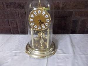 lot 28 image: Anniversary  Clock