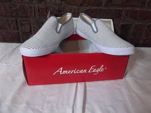 lot 38 image: American Eagle Womens Shoes Size 9 New In Box
