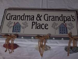 lot 41 image: Home Decor