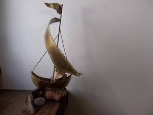 lot 50 image: Home Decor
