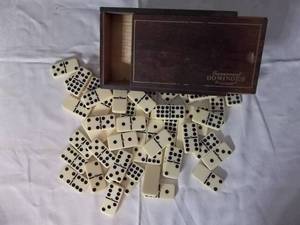 lot 68 image: Dominoes In Wood Box