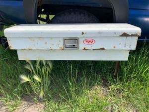lot 24 image: RKI Truck Box 44 Long