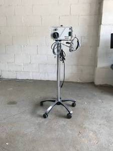 lot 9 image: Selling Used On Ebay $1200 Brite Lite lll Xenon Fiberoptics Surgical Light Source On Mobile Stand With Sunoptic Surgical Headlamp - Extra Long Cord - Great Working Condition