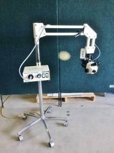 lot 18 image: WOW MSRP $12,000 Leisegang Fiberoptic Light Source & Binocular Microscope Colposcope With Mobile Stand & Adjustable Swing Arm - Great For Many Uses Including Gemology & Engravings Etc. - Works Too