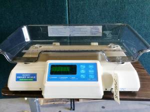 lot 37 image: Olympic Smart Infant Baby Puppy Scale Rapid Weight Model 60 Ref# 56360 Excellent Working Condition