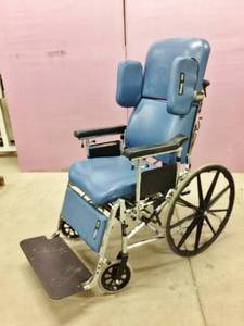 lot 79 image: WOW MSRP $7000 Invacare HTR Tilt & Recline Chair RECLINING WHEELCHAIR - EXCELLENT CONDITION