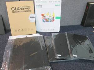 lot 172 image: Tempered Glass, 3 iPad Pro 11 inch ...