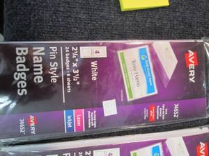 lot 178 image: 6 pks Avery Top-Loading Pin Style N...