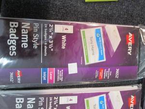 lot 179 image: 6 pks Avery Top-Loading Pin Style N...