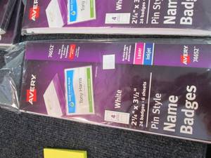 lot 180 image: 6 pks Avery Top-Loading Pin Style N...