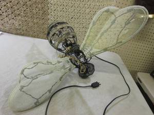 lot 17 image: Large Lightup Metal Frame Bee with ...